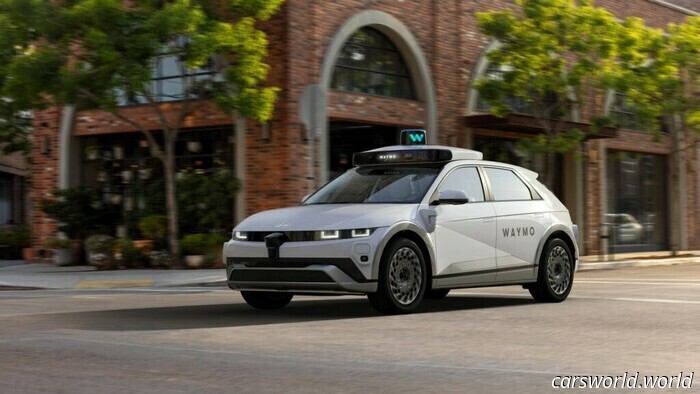 Toyota вскоре может внедрить Автономную Технологию Waymo В Свой Camry | Carscoops